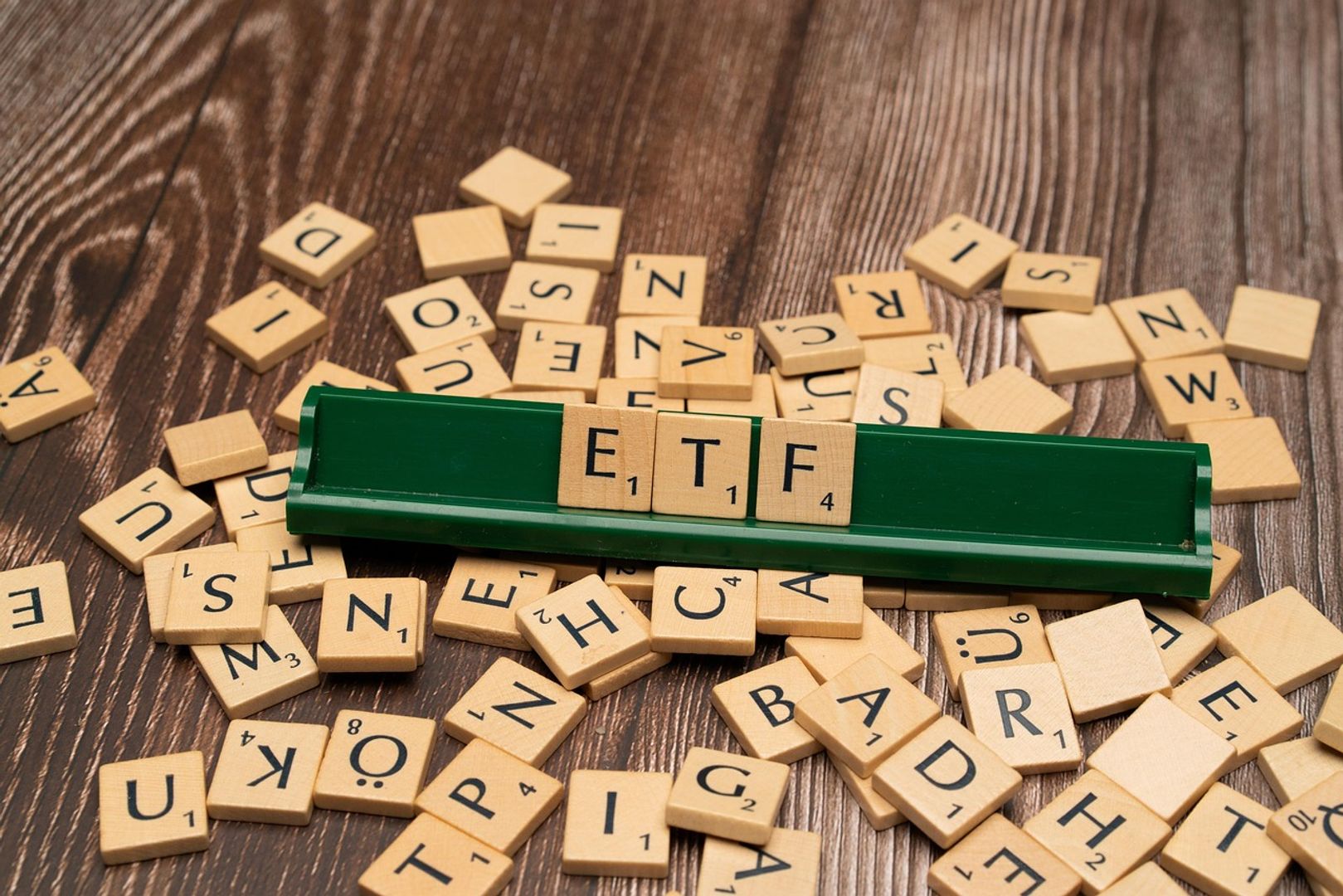 Crypto Lags Nine-Week Stocks Rally as ETF Demand Cools