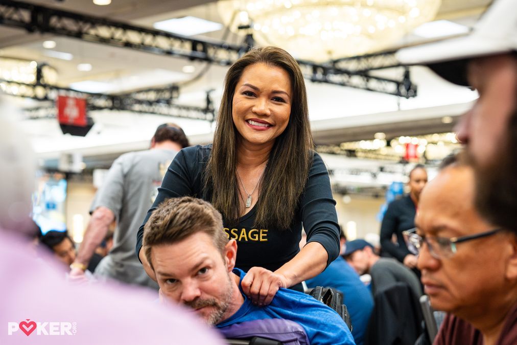 Moneymaker Calls Out $1,000 WSOP Tableside Massages