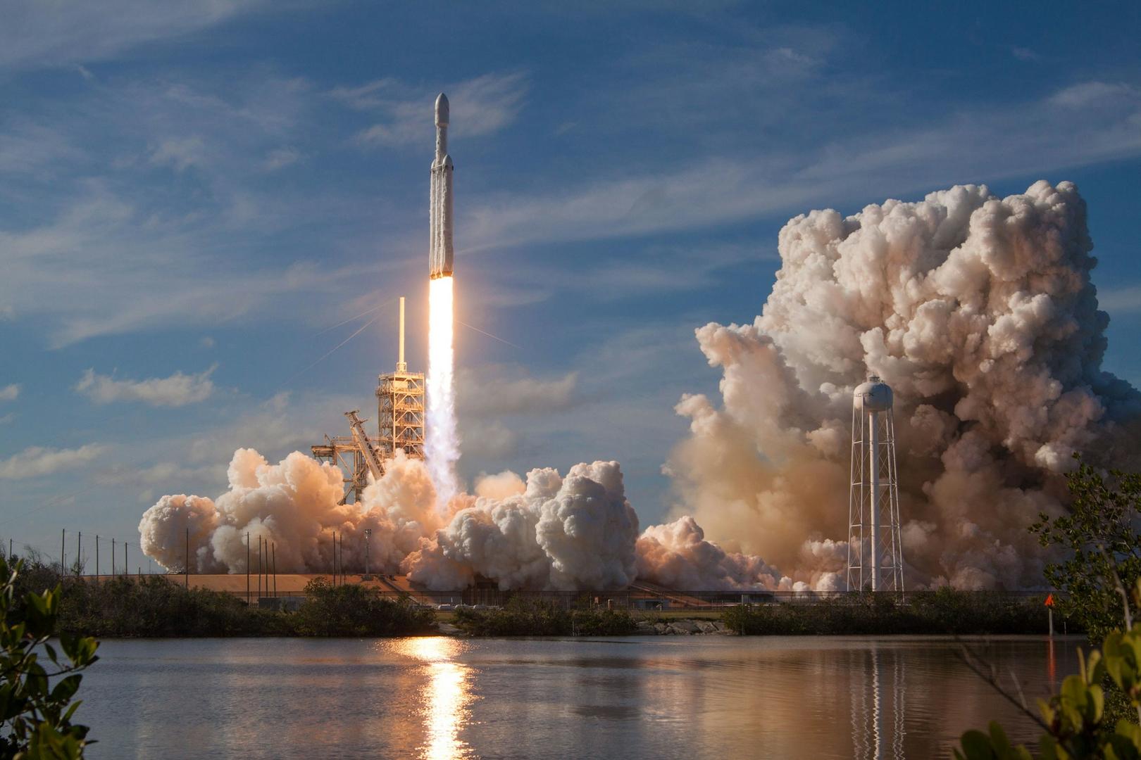Polymarket, Ventuals Pin SpaceX at $2T Ahead of IPO