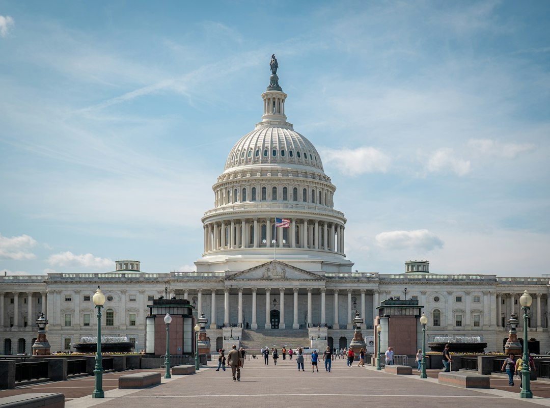 Midterm Prediction Markets Near $1B in Volume